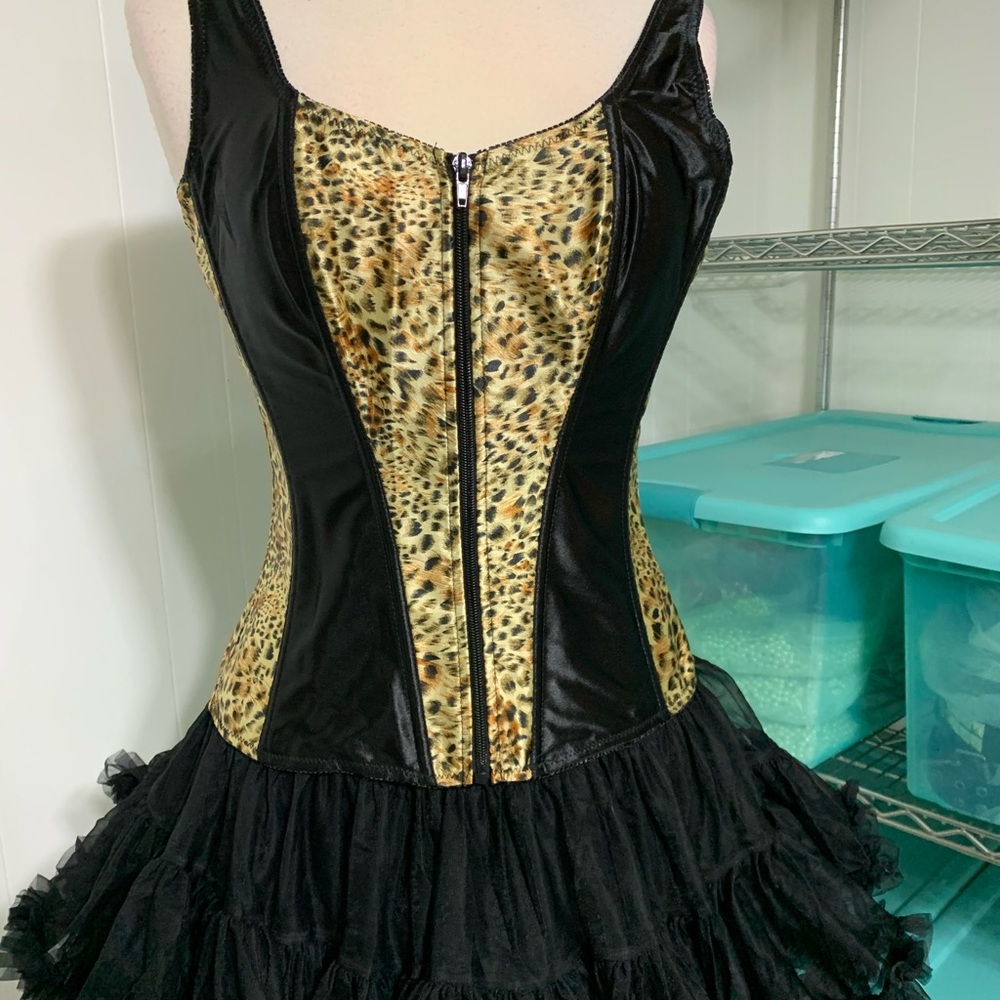 Leopard print and black corset! Brand new
